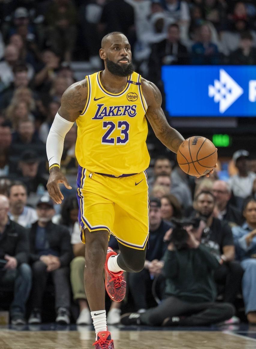 开云体育-詹姆斯新星突破纪录表现惊艳，瑞士队未来可期！的简单介绍